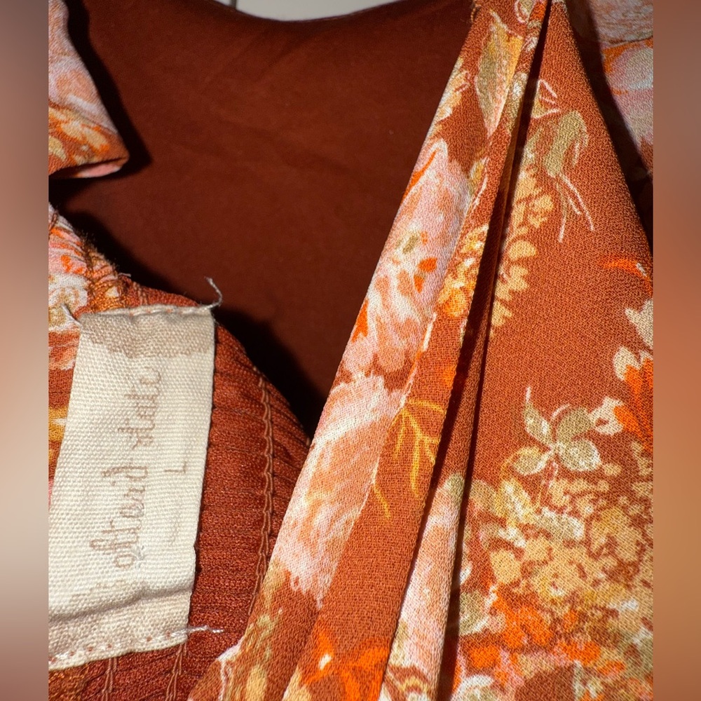 Altar’d‎ State Gorgeous Floral Dress - Picture 7 of 10